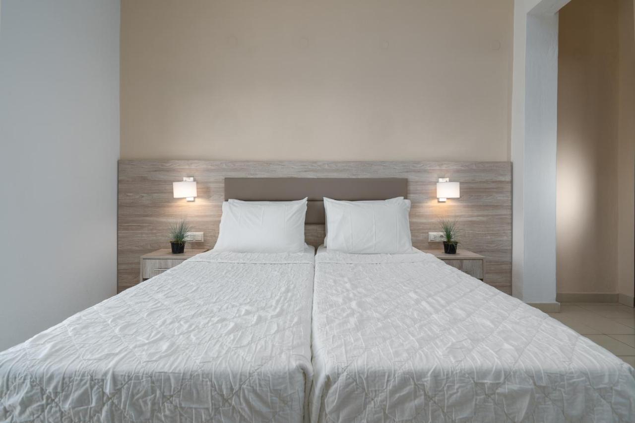 Hotel Grekas 尼欧波洛伊 外观 照片