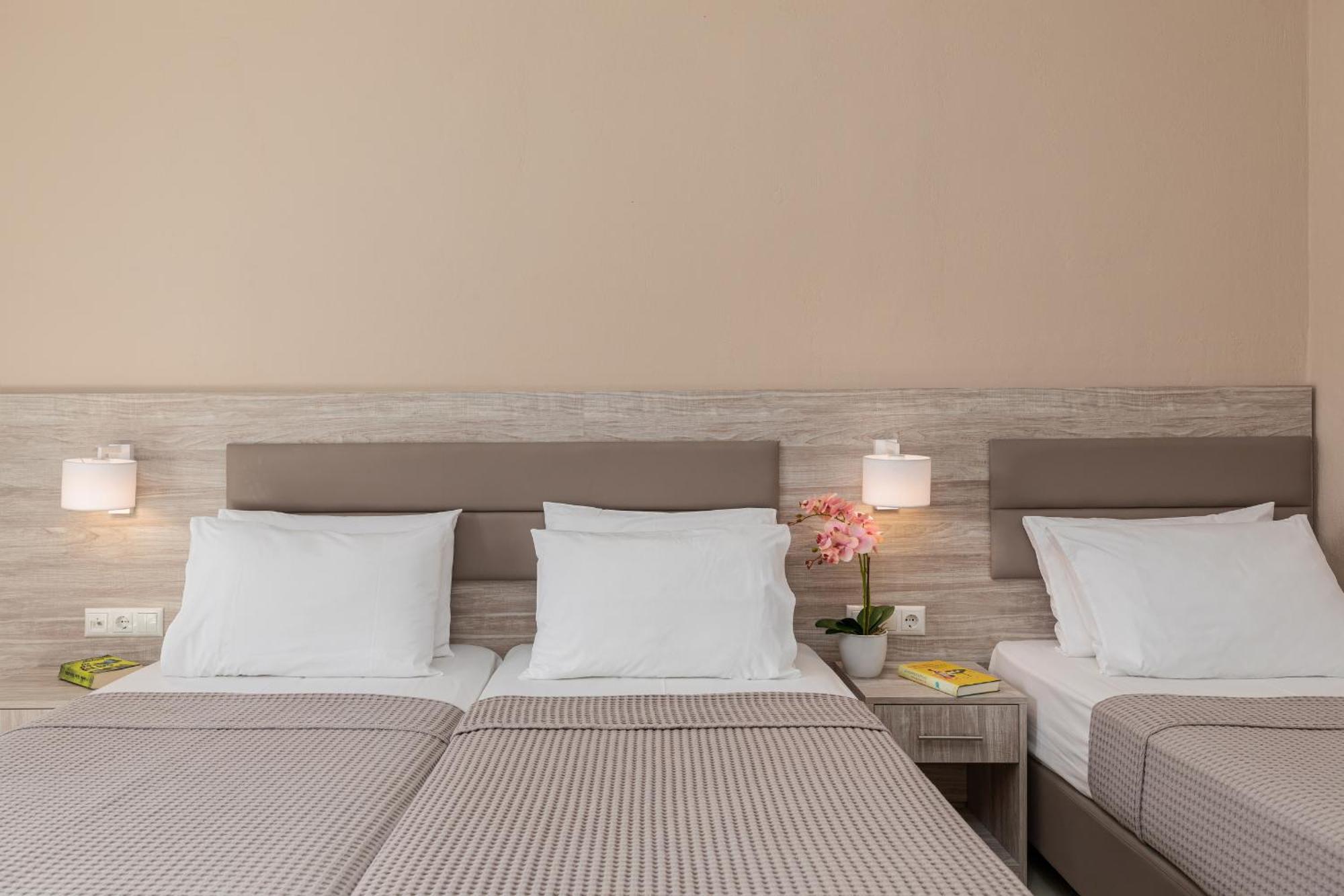 Hotel Grekas 尼欧波洛伊 外观 照片