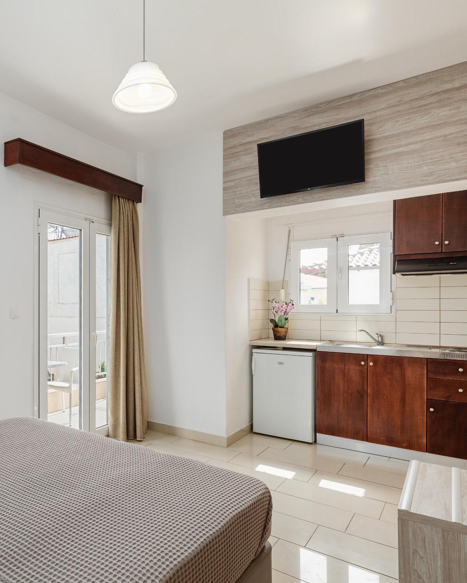 Hotel Grekas 尼欧波洛伊 外观 照片