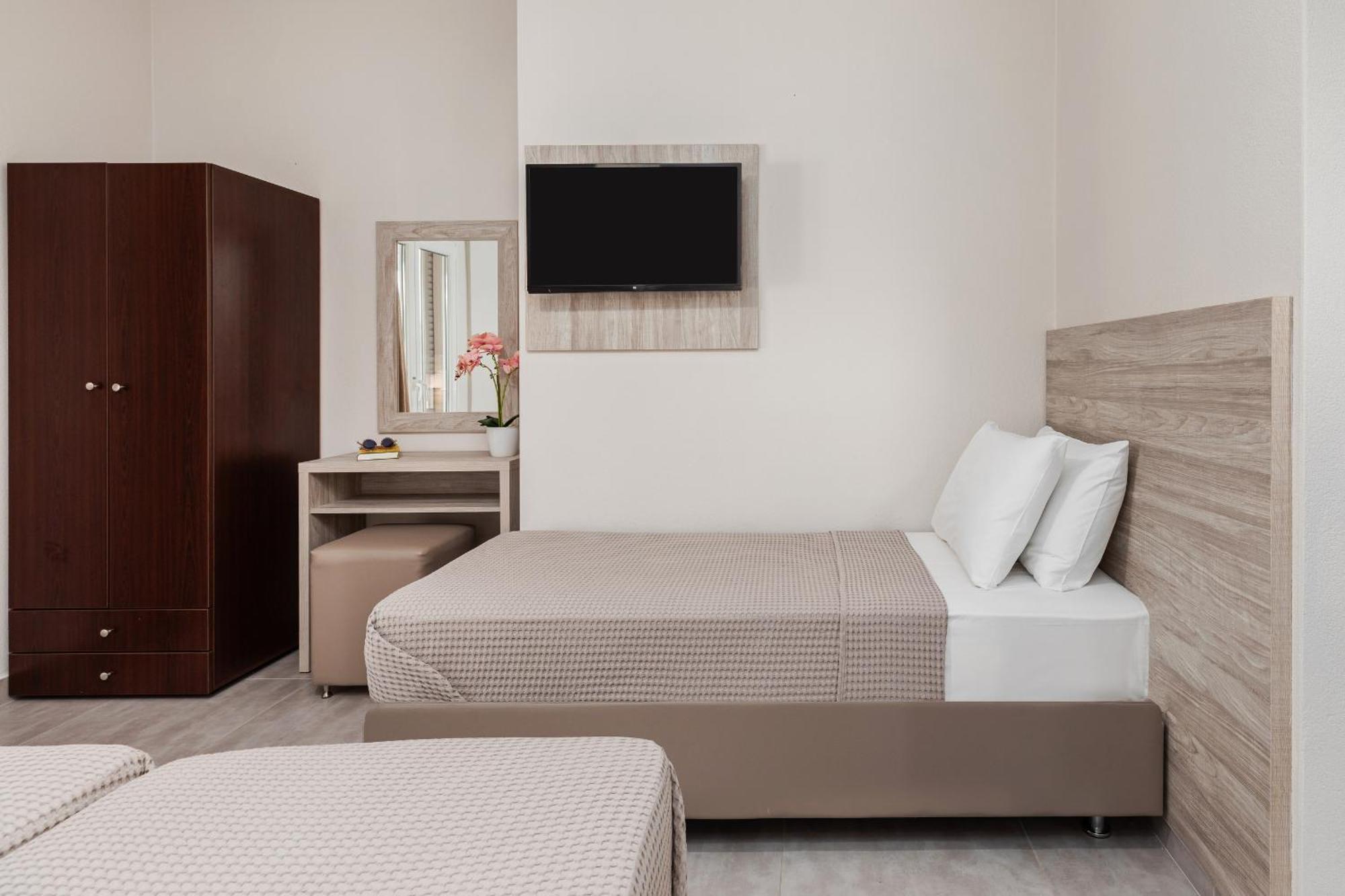 Hotel Grekas 尼欧波洛伊 外观 照片