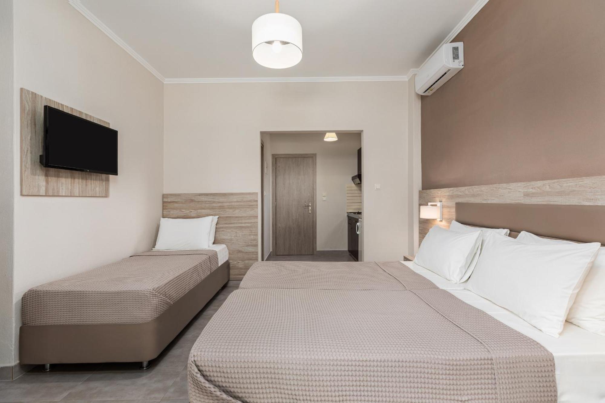 Hotel Grekas 尼欧波洛伊 外观 照片