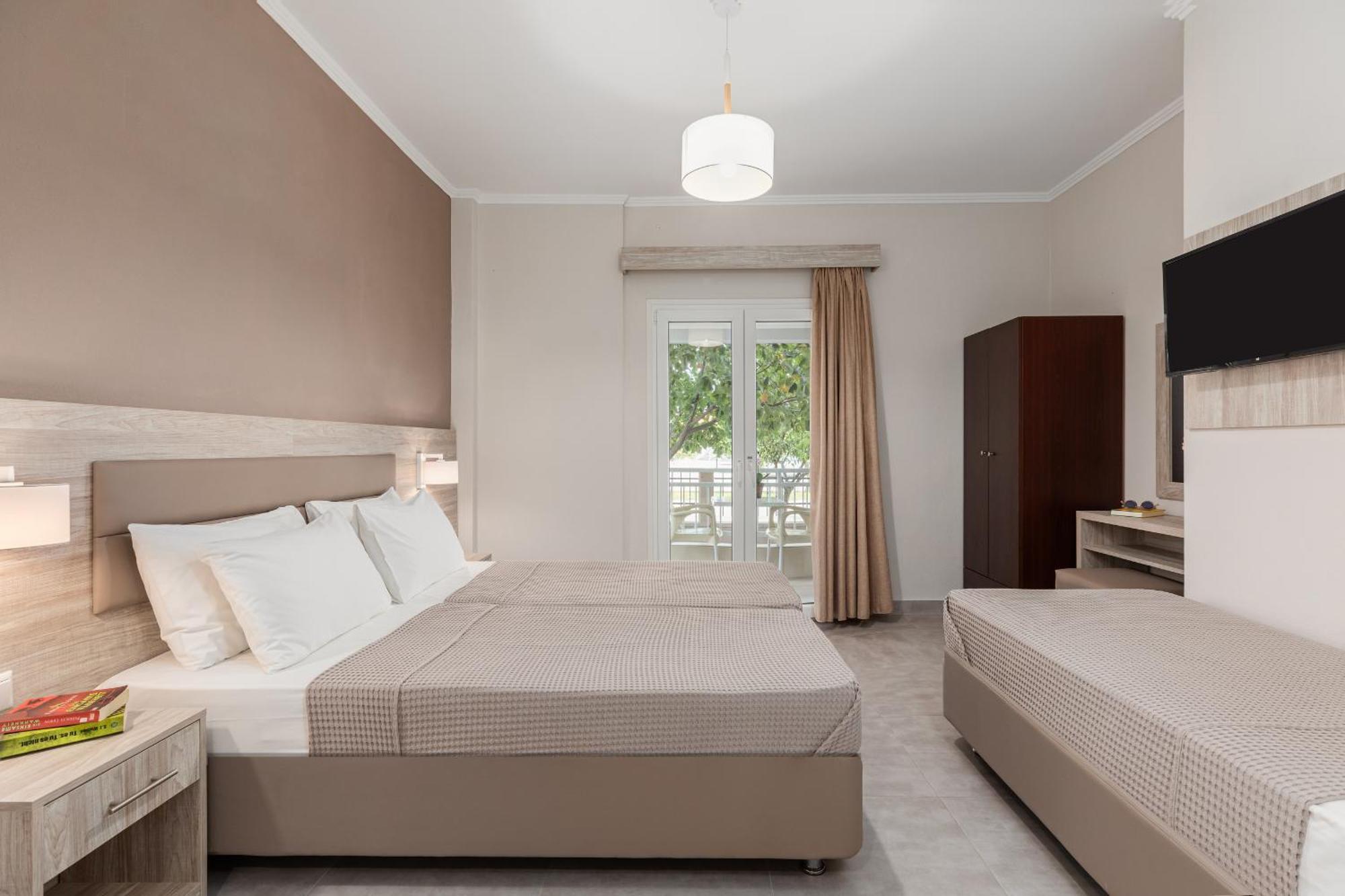 Hotel Grekas 尼欧波洛伊 外观 照片