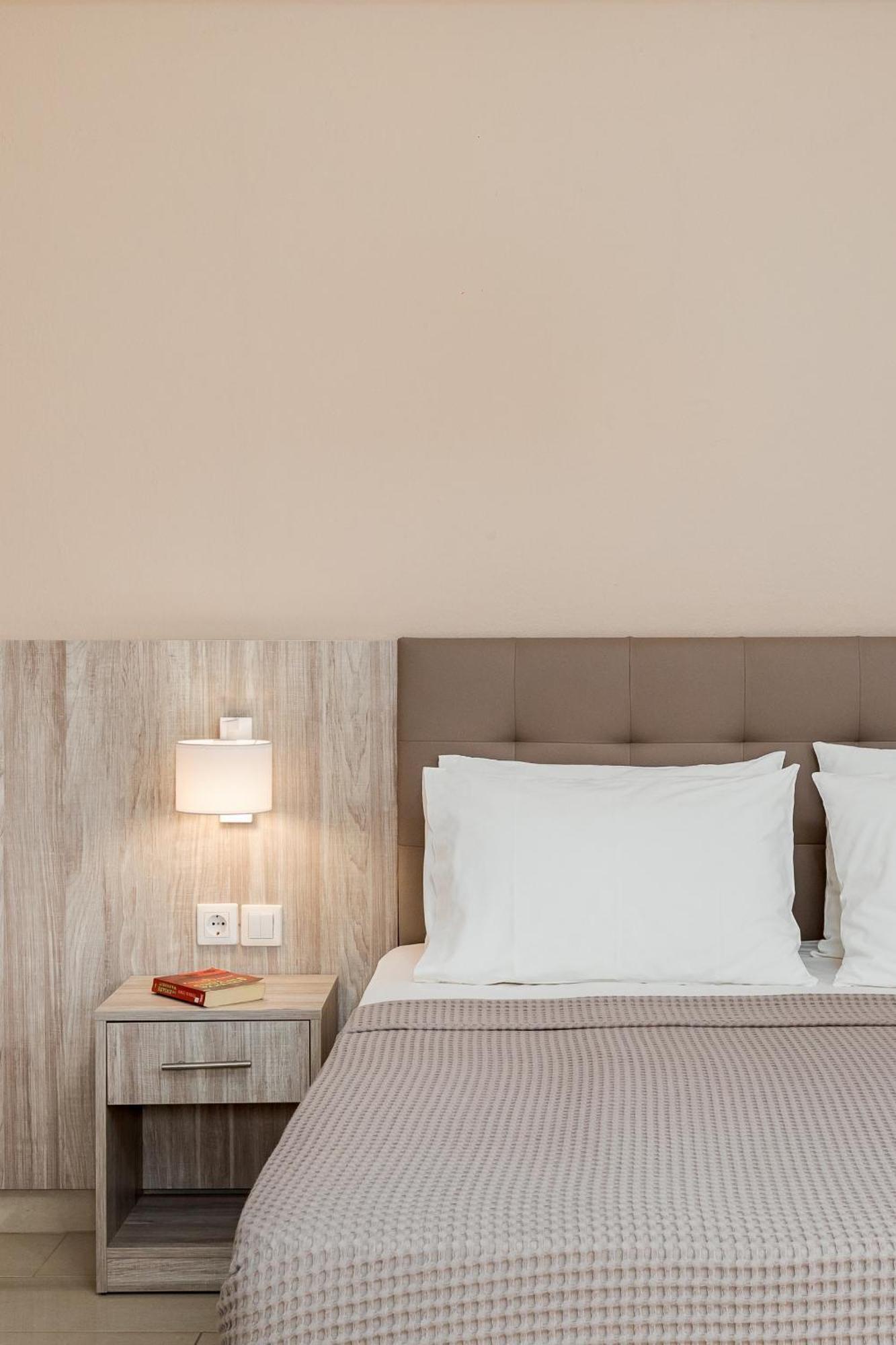 Hotel Grekas 尼欧波洛伊 外观 照片