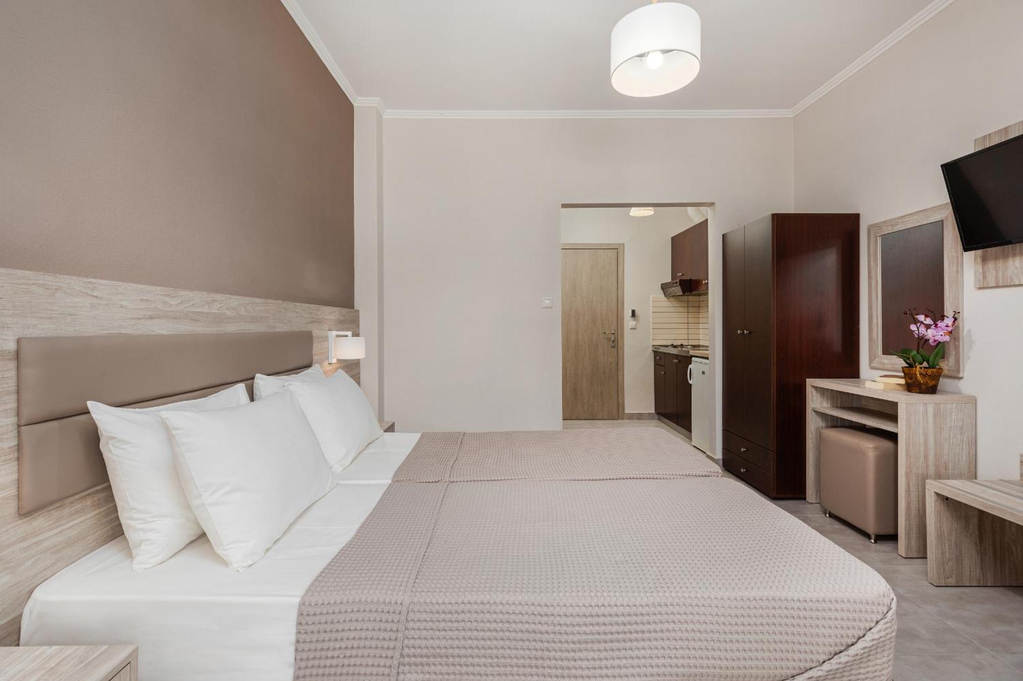Hotel Grekas 尼欧波洛伊 外观 照片